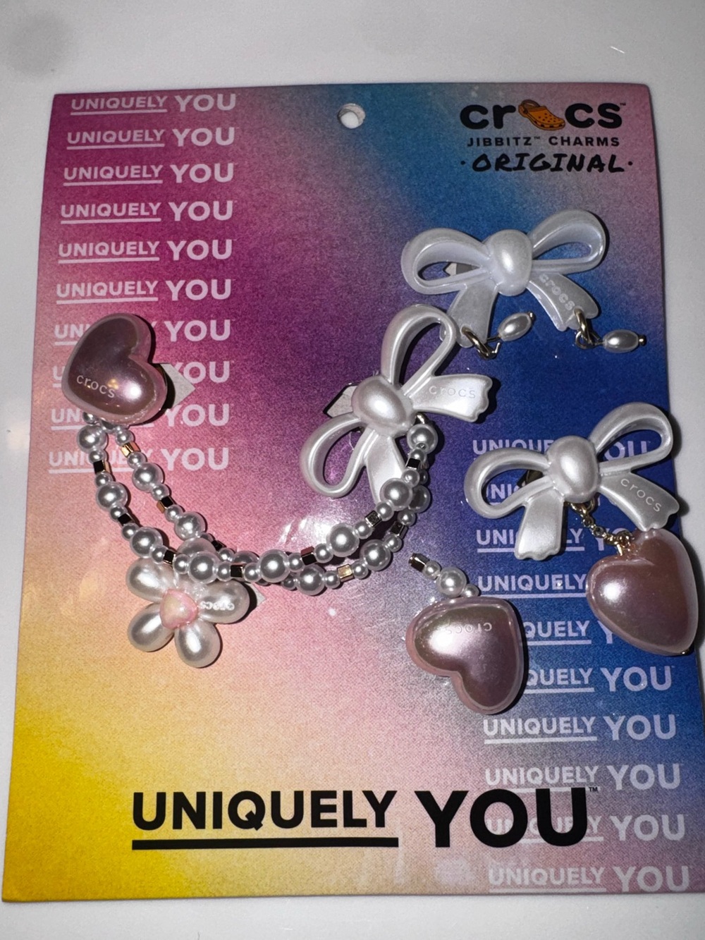 CROCS Pearl Pink Heart & Bow Charm Bracelet Jibbitz Set
